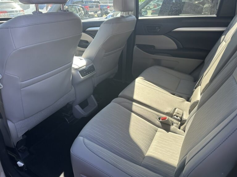 2016 Toyota Highlander