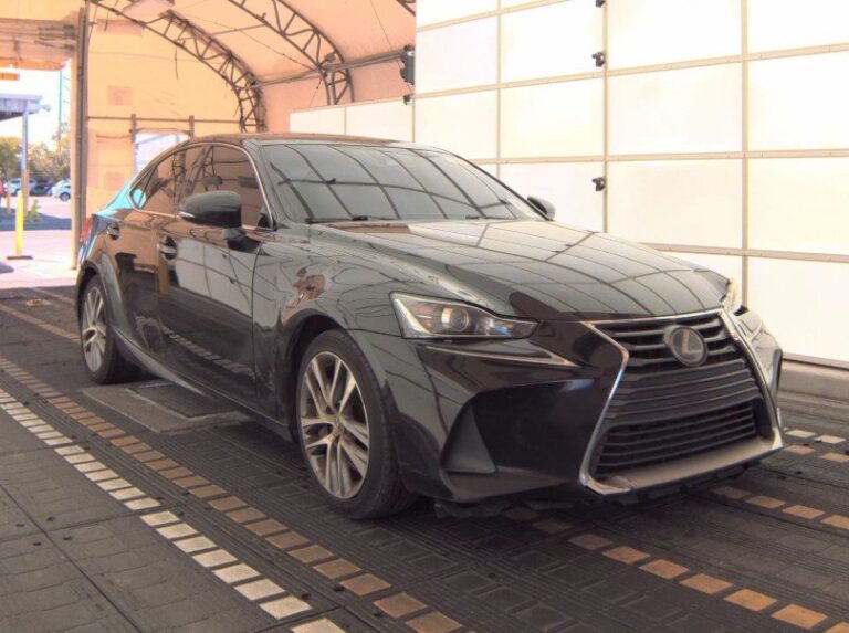 2018 Lexus IS 300