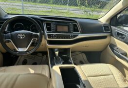 2015 Toyota Highlander