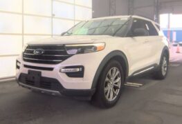 2020 Ford Explorer
